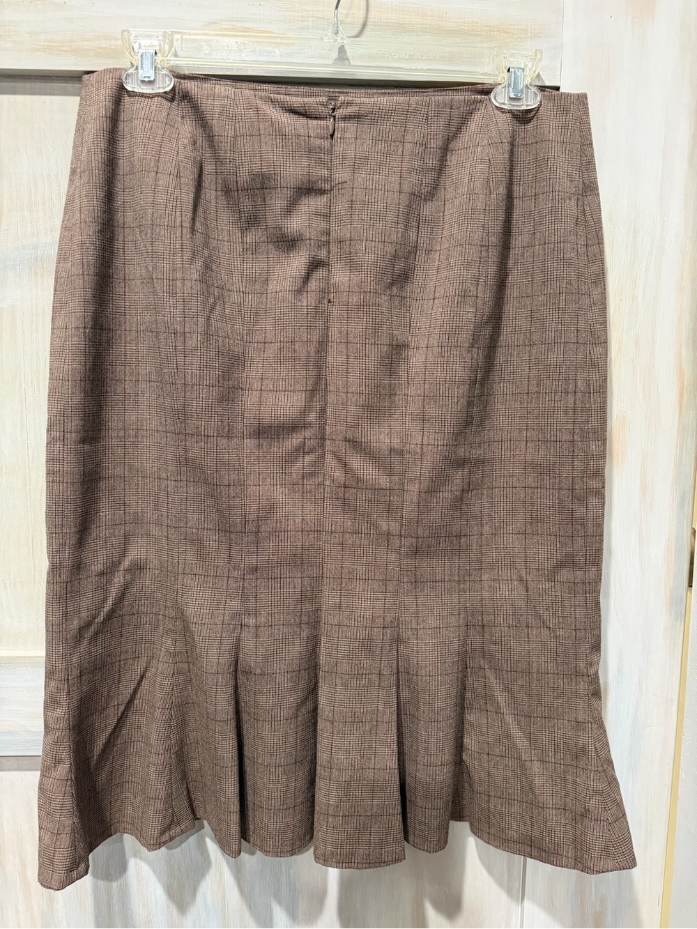 Larry Levine Taupe Brown Pencil Skirt - Picture 3 of 4